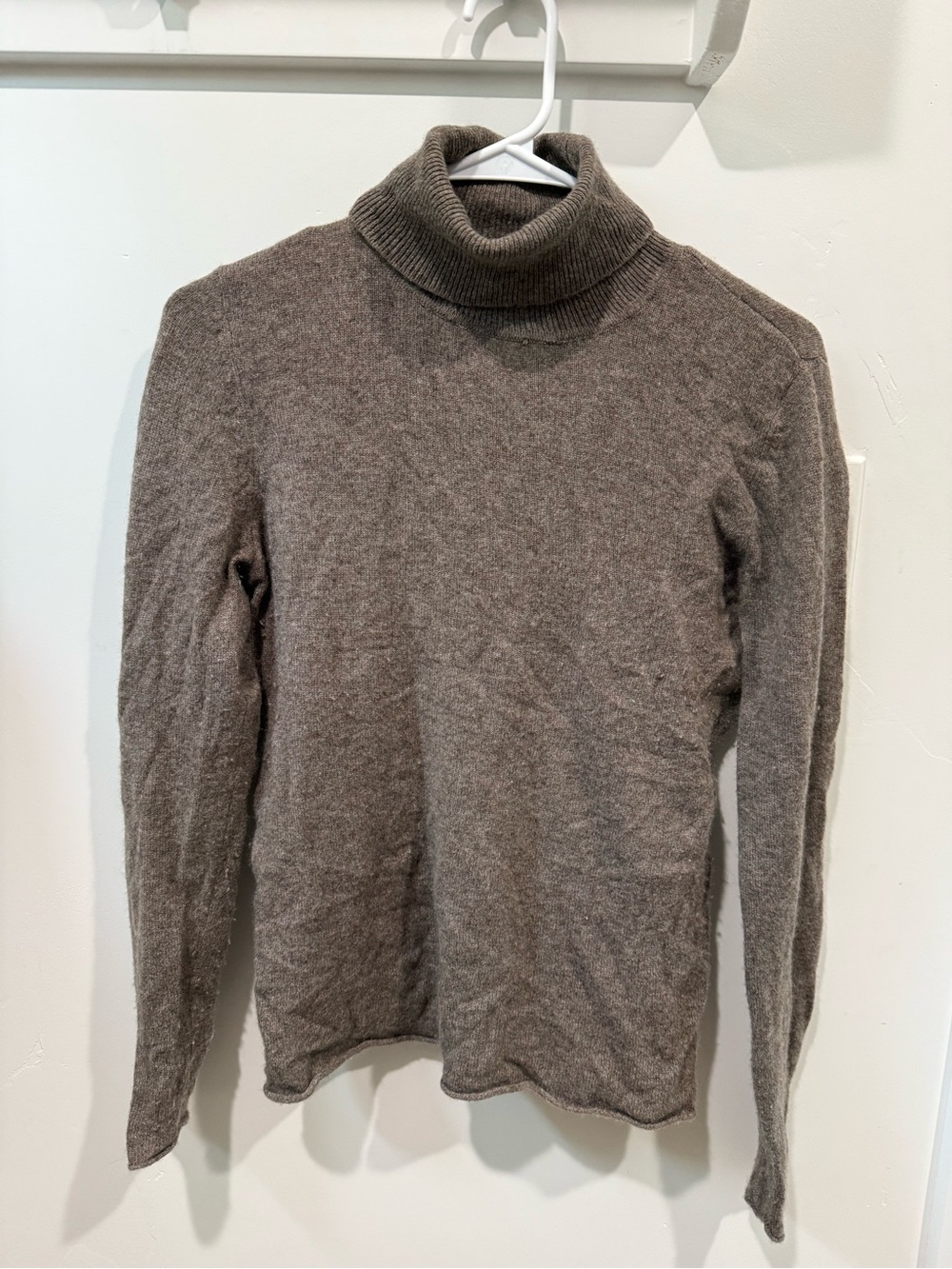Cashmere Magaschoni Turtle Neck Sweater
